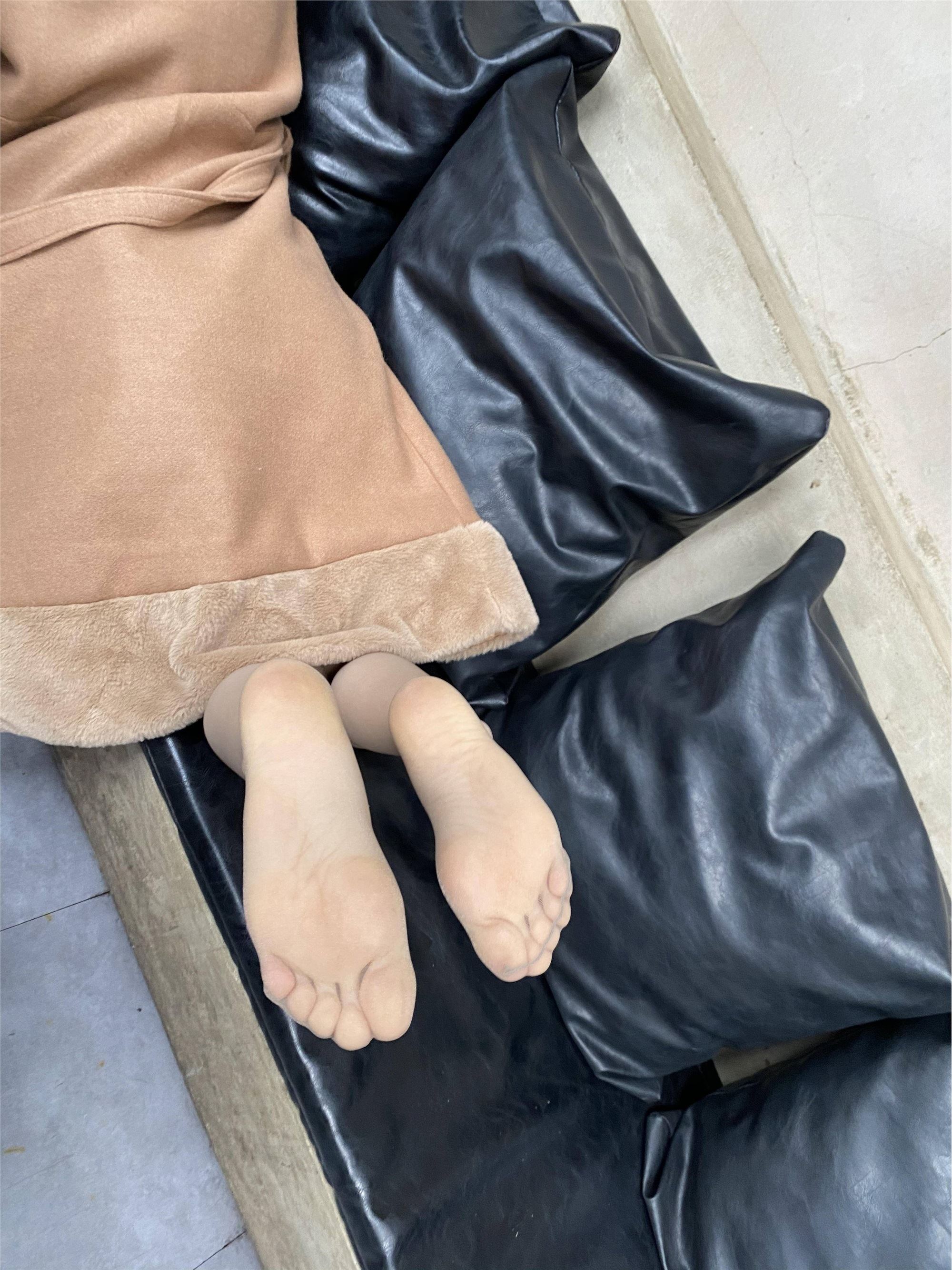 MussGirl慕丝女郎  NO.160 红色皮裙肉丝